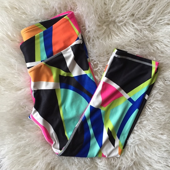 🍾 Fabletics Winn Printed PowerHold Capri popsicle - Picture 4 of 6